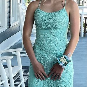Sherri  Hill light teal prom dress